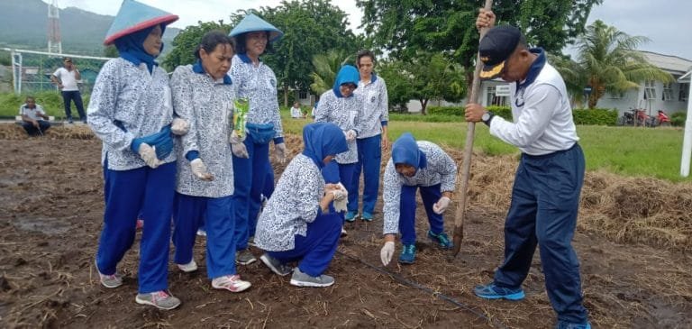 Danlanal Maumere Canangkan Program ‘Green and Clean’