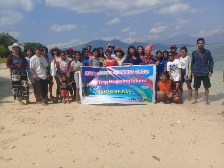 Megu Moong Nian Tana,	Menjaga API Tetap Menyala di Teluk Maumere (1/3)
