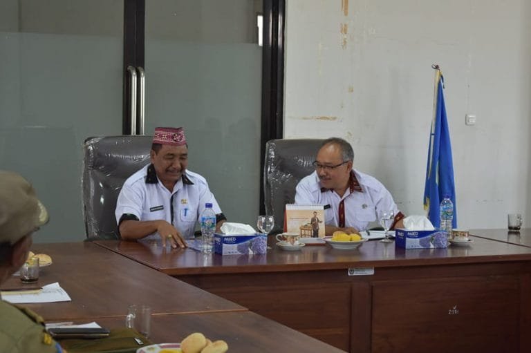 Wabup Matim Pimpin Rapat Persiapan Pemilihan Kades