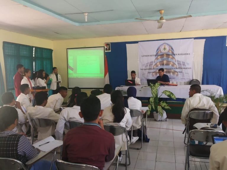 Mahasiswa UNIKA St. Paulus Ruteng Gelar LKMM