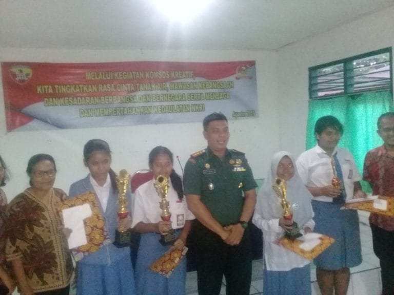 Kodim Ende Dukung Literasi Sekolah Melalui Komsos Kreatif