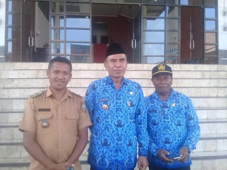 Bumdes Rea Jaya-Kerirea Terima Bantuan Mobil Operasional