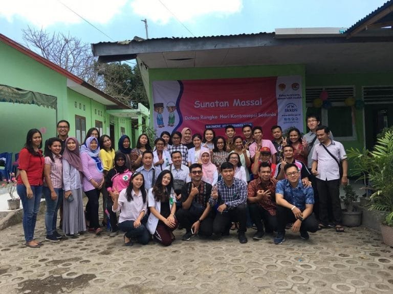 53 Anak Disunat Gratis di Puskesmas Wolomarang
