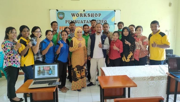SMP Negeri 1 Talibura-Maumere Gelar Workshop Pembuatan Video Pembelajaran