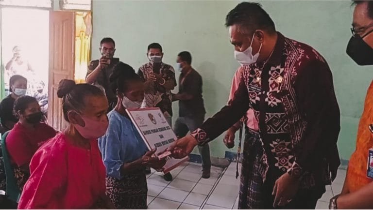 Tiga Desa di Kecamatan Nita Terima BPNT dan Subsidi Minyak Goreng