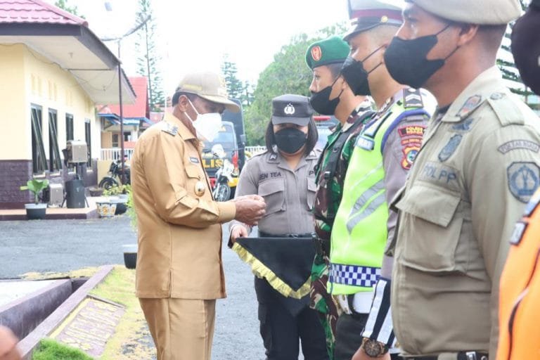 Bupati Ngada Pimpin Apel Pasukan Operasi Ketupat Turangga 2022