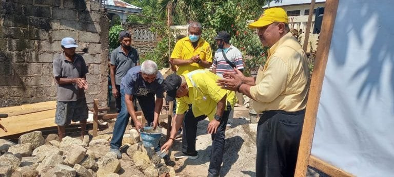 Melchias Mekeng Bedah Lebih Dari 100 Rumah di Flores dan Lembata