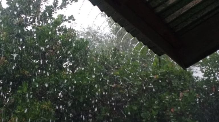 Hujan Disertai Petir Bakal Terjadi di Nagekeo Siang Ini