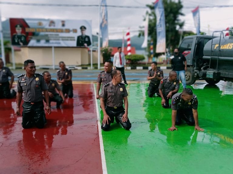 31 Anggota Polres Flotim Naik Pangkat Bintara