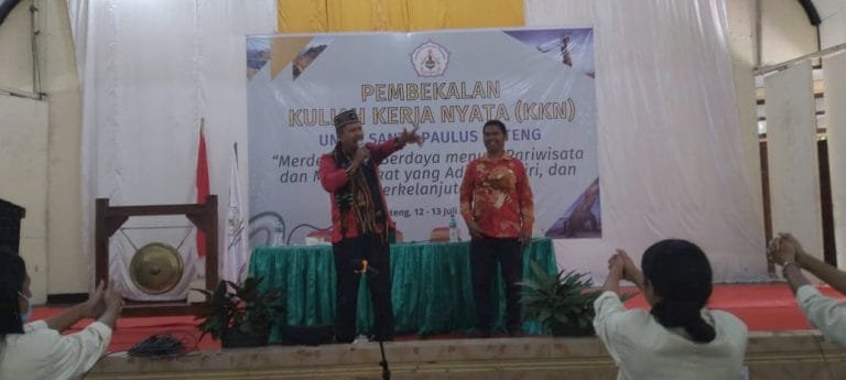Pembekalan KKN, Mahasiswa Unika Santu Paulus Ruteng Siap Tingkatkan Kualitas dan Kompetensi