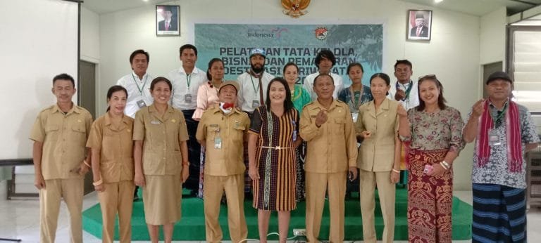 40 Pelaku Wisata di Sikka Ikut Pelatihan Tata Kelola Bisnis dan Pemasaran Destinasi Pariwisata