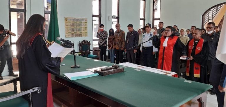 Maria Rosdayanti S. Maranda Dilantik Jadi Wakil Ketua PN Ngada
