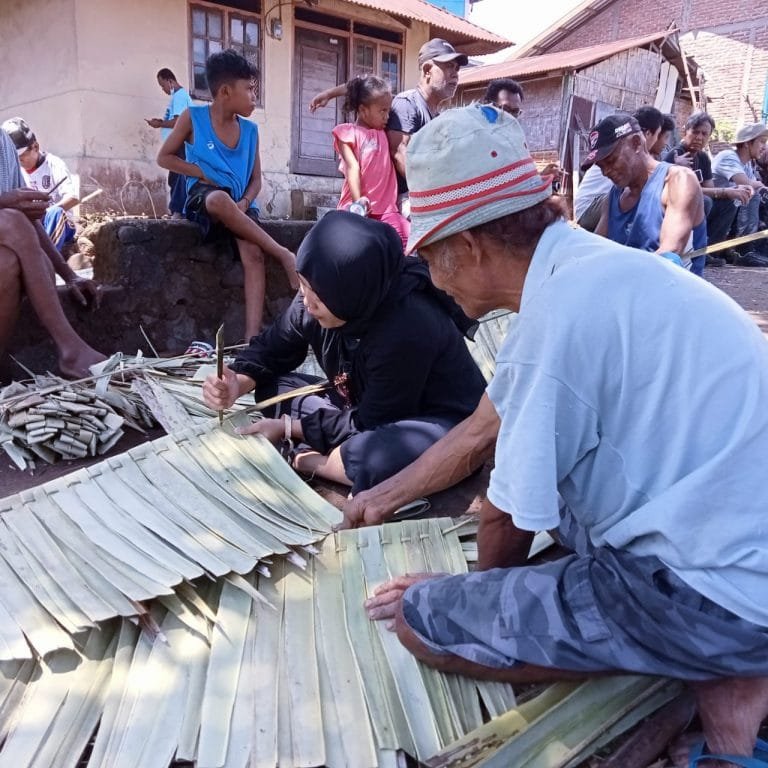 ITB Sebut Flotim Mempunyai Potensi Anyaman Lontar