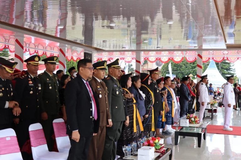 Bupati Andreas Beber Capaian Pemerintah Saat Apel HUT RI ke-77