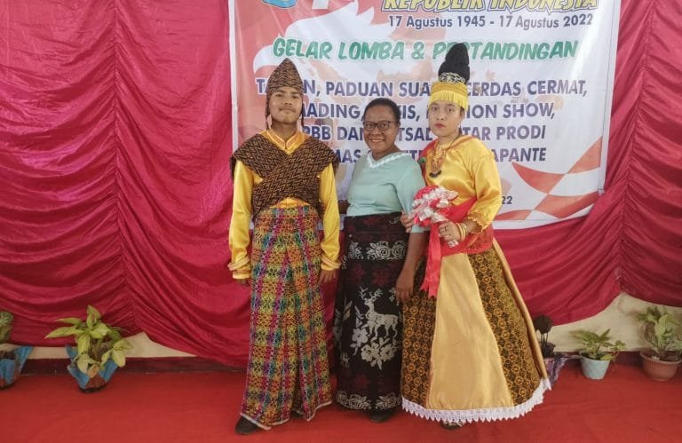 SMAS St. Petrus Kewapante Tampilkan Lomba Fashion Show Busana NTT