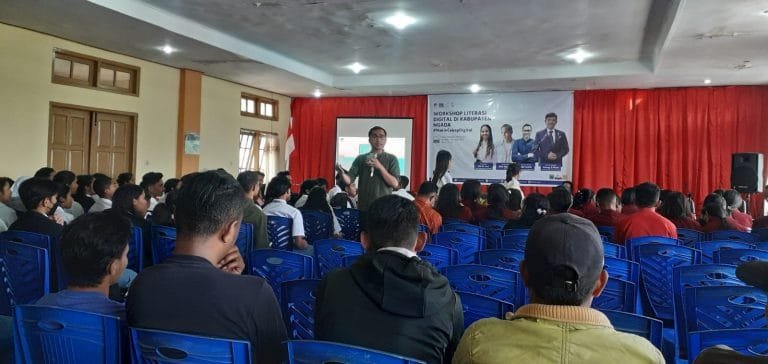 Kemenkoinfo Edukasi Literasi Cakap Digital kepada Pemuda di Ngada