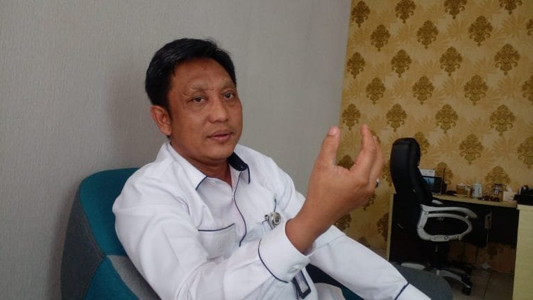 (Hoaks) Uji Coba Pesawat Terbang Malam di Ende