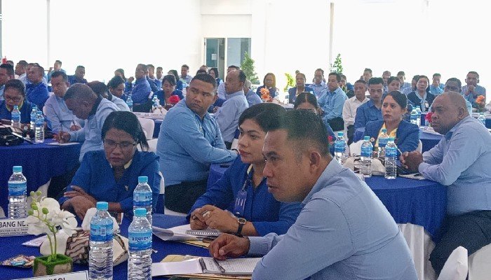 Evaluasi Tahun Buku 2023, Ketua Kopdit Pintu Air_ Jangan Selalu Memandang dari Sudut Sulit1