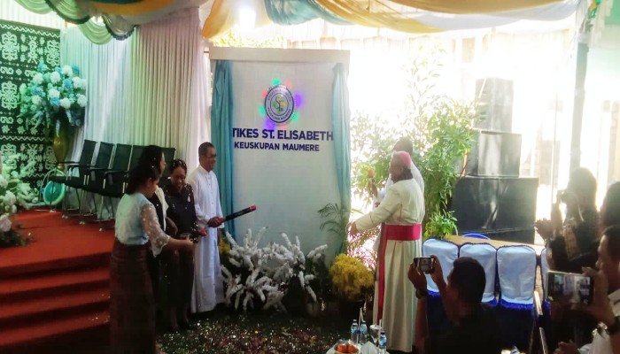 Berubah Status, Stikes Santa Elisabeth Maumere Komit Tingkatkan Kualitas Pendidikan1