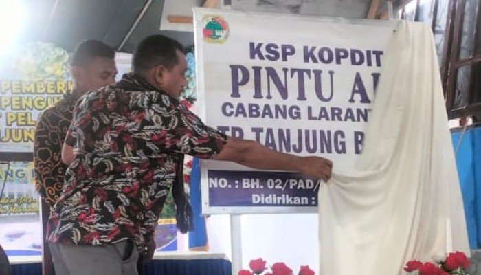 Kades Ratulodong Senang Kopdit Pintu Air Buka Kantor TP di Tanjung Bunga