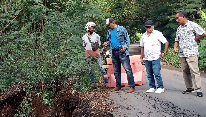 Tiga Desa di Ngada Terancam Terisolir Akibat Jalan Amblas