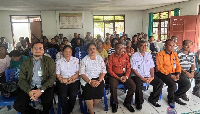 Camat Paga Minta Pengelola Kopdit Pintu Air Bekerja Profesional dan Transparan