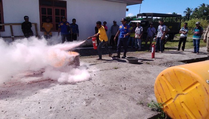 Satpol-PP dan Damkar Nagekeo Beri Edukasi Cegah Kebakaran di Musim Kemarau