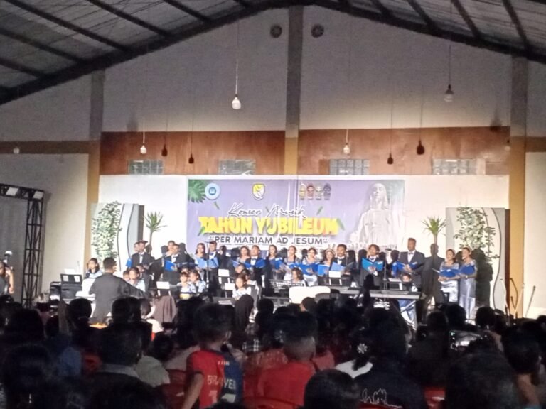 Konser Musik Kolaborasi Aura Music Course dan OMK Paroki Nita Refleksikan Peran Bunda Maria