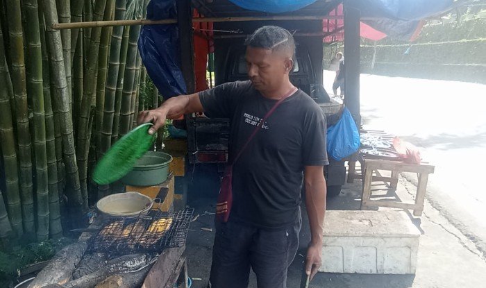 Bisnis Sempat Gulung Tikar, Dion Dulang Cuan dari Usaha Ikan Bakar