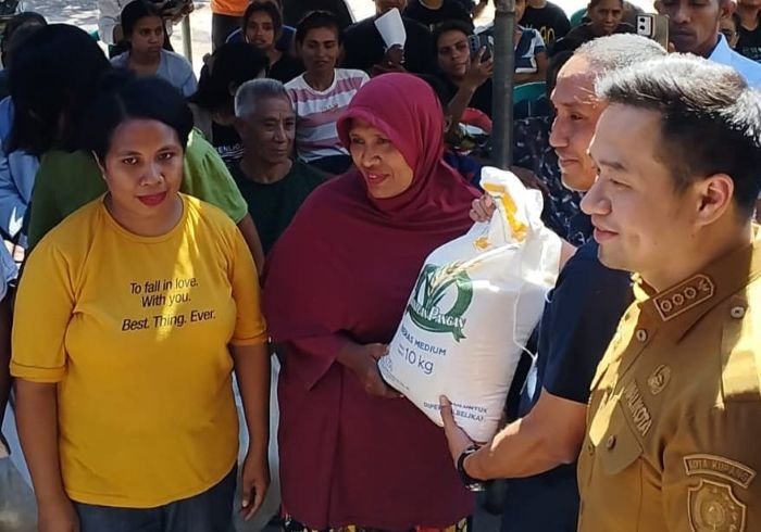 Pemkot Kupang Salurkan Bantuan Beras untuk 22.773 Warga Kurang Mampu