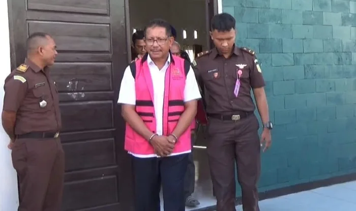 Terjerat Kasus Korupsi, Kejari Rote Ndao Tahan Kadis Perikanan