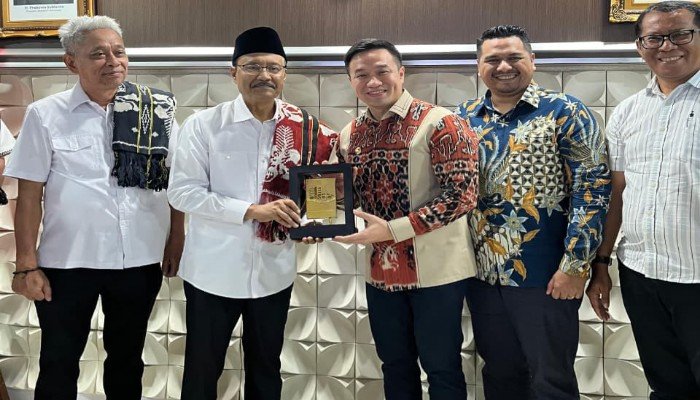 Kota Kupang Dapat Tambahan 14 Ribu Kuota Penerima Bansos dari Kemensos Kota Kupang Dapat Tambahan 14 Ribu Kuota Penerima Bansos dari Kemensos