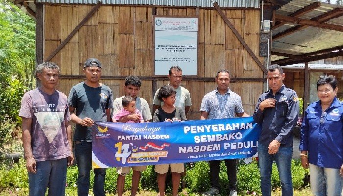 Partai NasDem Salurkan Bantuan bagi Anak Panti Asuhan di Ende Partai NasDem Salurkan Bantuan bagi Anak Panti Asuhan di Ende
