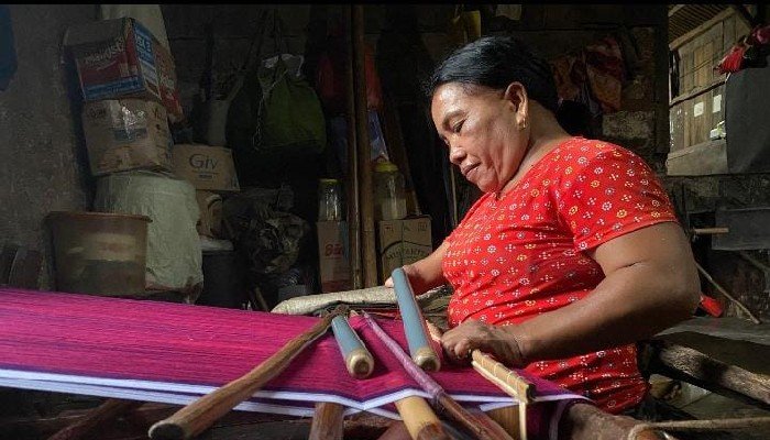 Bersama Kopdit Pintu Air, Sisilia Munur Hidup Mandiri Lewat Usaha Tenun