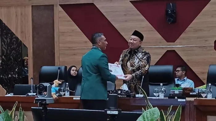 PGRI Perjuangkan Nasib Guru Swasta Flotim yang Digaji Rp400 Ribu ke DPR RI
