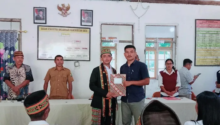 Jurnalis di Manggarai Valerius Isnoho Maju Pilkades Pinggang 2026