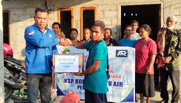 Kopdit Pintu Air Bantu Anggota Terdampak Gempa di Ende