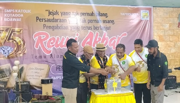 SMP Katolik Kotagoa Luncurkan Buku ‘Kotagoa Rumah untuk Semua’ 1