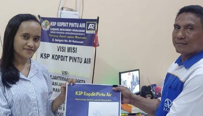 Kopdit Pintu Air Akkareso Makassar Dorong Prestasi Pelajar lewat Beasiswa